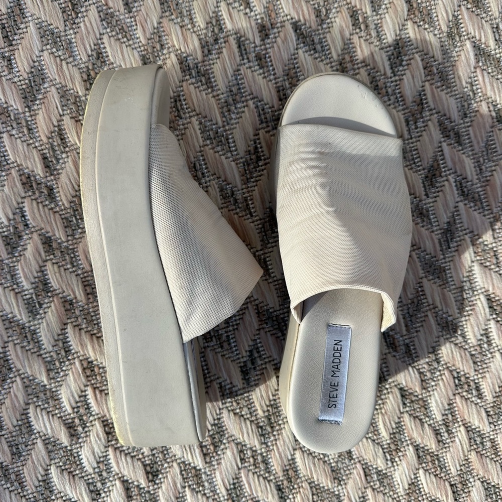 Steve Madden Women's Cream Slide Sandals